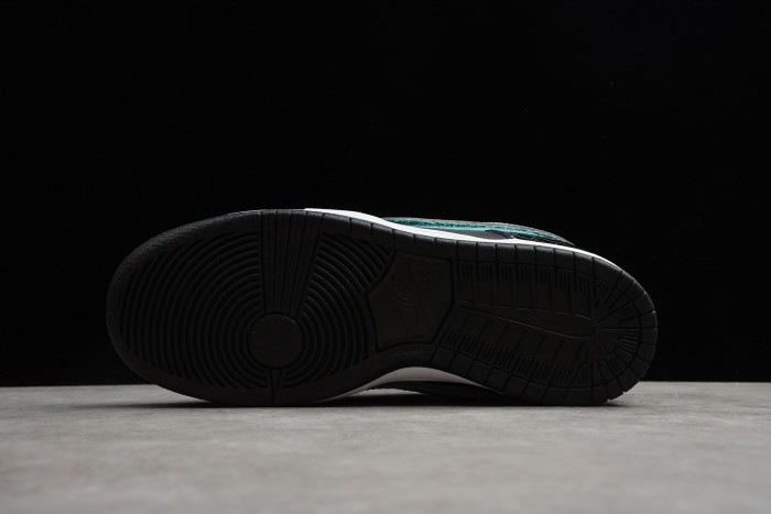 nike sb dunk low diamond S*pply co black diamond bv1310-001