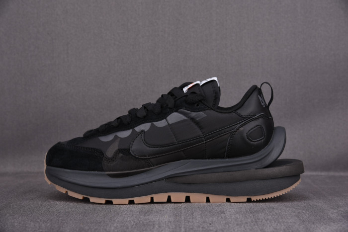 Nike Sacai x VaporWaffle ''Black Gum DD1875 001