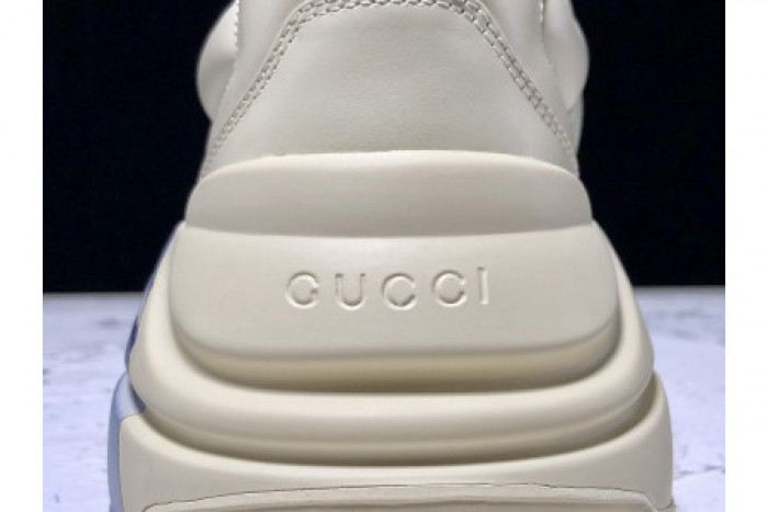 G*u*i rython wave 576052 drw00 9522