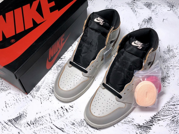 Nike SB x Air Jordan 1 High OG “Light Bone” CD6578-006