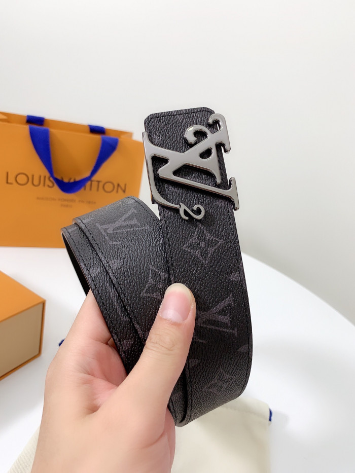 Loui Vuitto Belt-4CM
