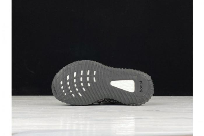 ad*s kids Y**zy boost 350 v2 yecheil fx0777