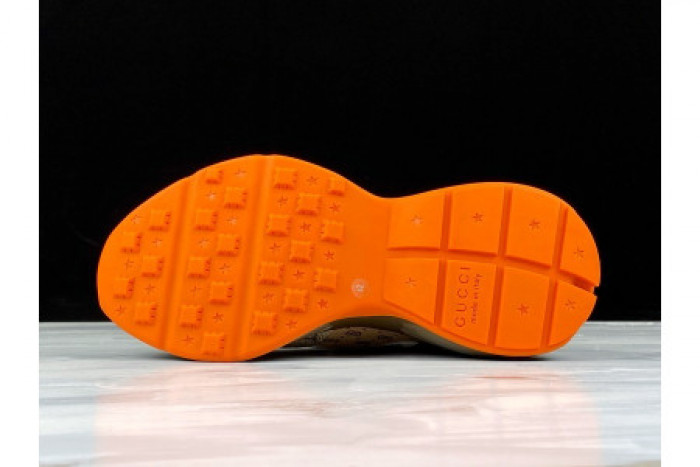 G*u*i rhyton vintage trainer sneaker 620185 99wg0 6060