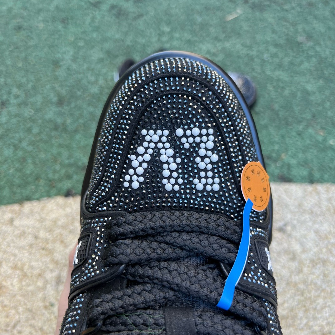 LV TRAINER MAXI Full of diamonds black