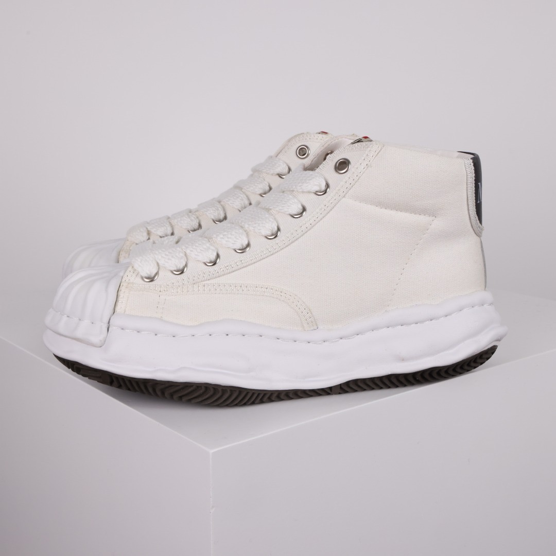 Ma*s*n mihara yasuhiro mmy sneaker