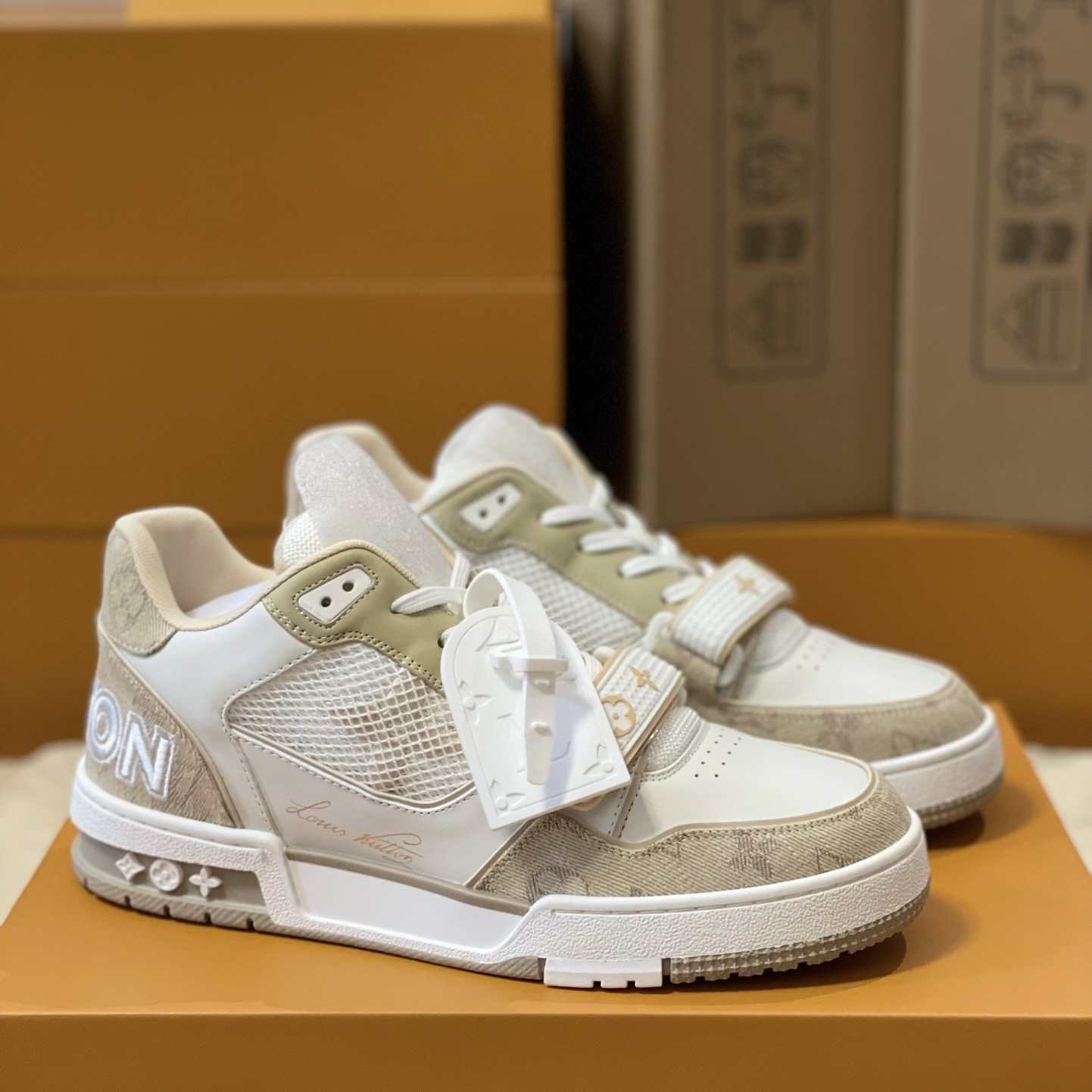 Loui Vuitto TRAINER SNEAKER