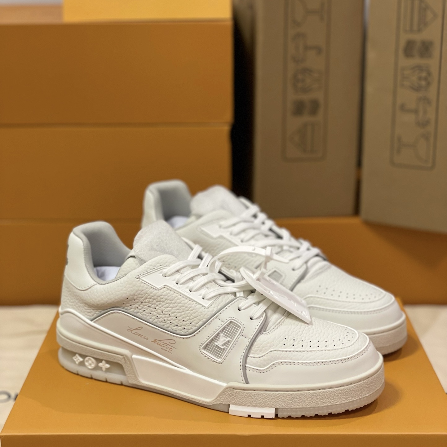 Loui Vuitto TRAINER SNEAKER