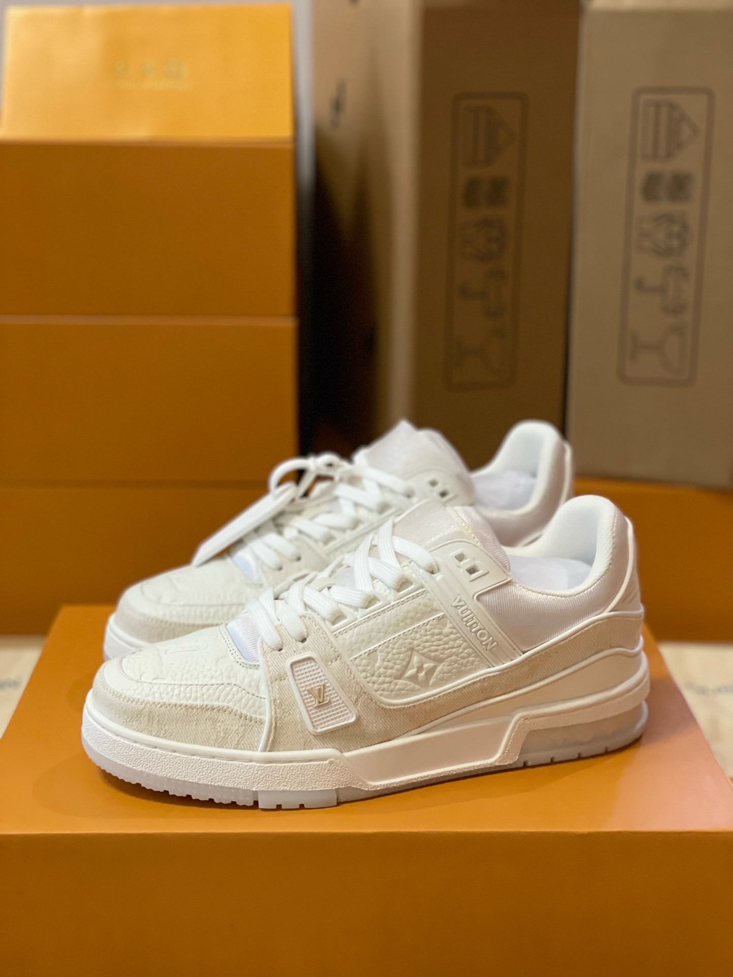 Loui Vuitto TRAINER SNEAKER