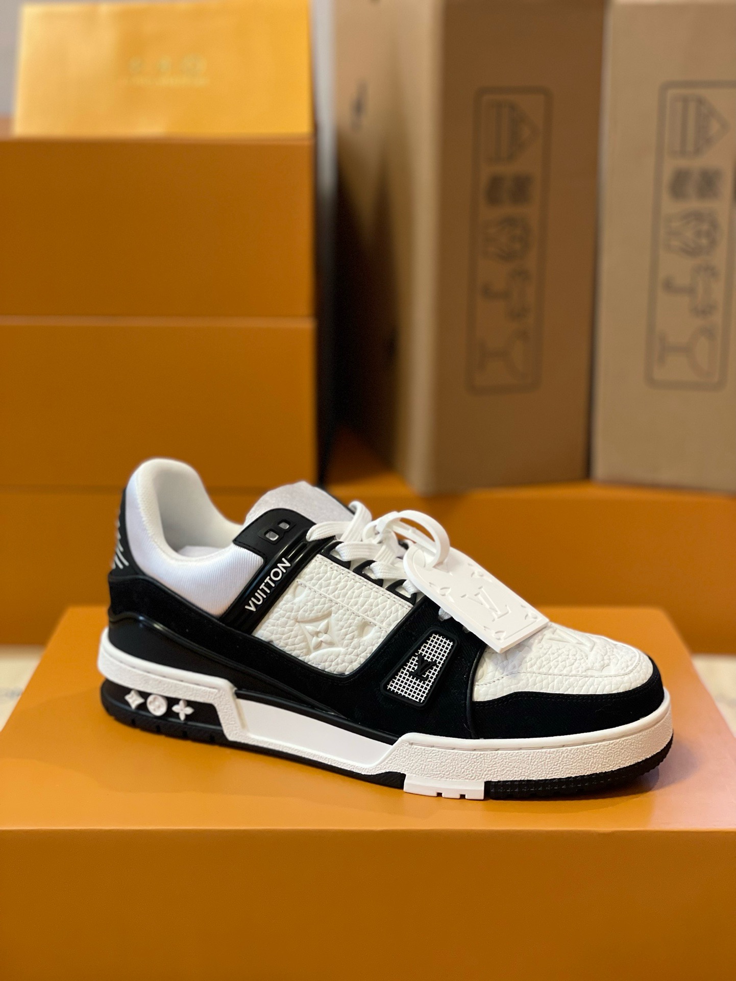 Loui Vuitto TRAINER SNEAKER